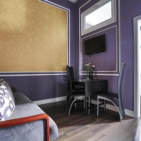 Two-Bedroom Haven In The Old Town プラハ エクステリア 写真